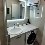 Charming With Balcony In The Heart Of Apartman *