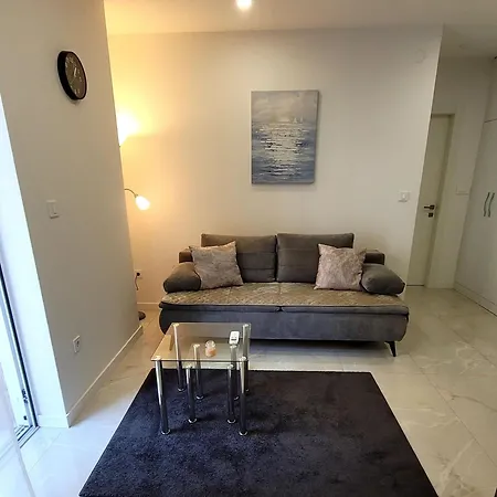 公寓 Charming With Balcony In The Heart Of *